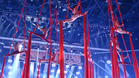 Conception de spectacle avec numéro aérien Conception de spectacle avec numéro aérien